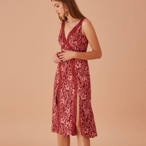 Keepsake Holder Lace Midi Dress